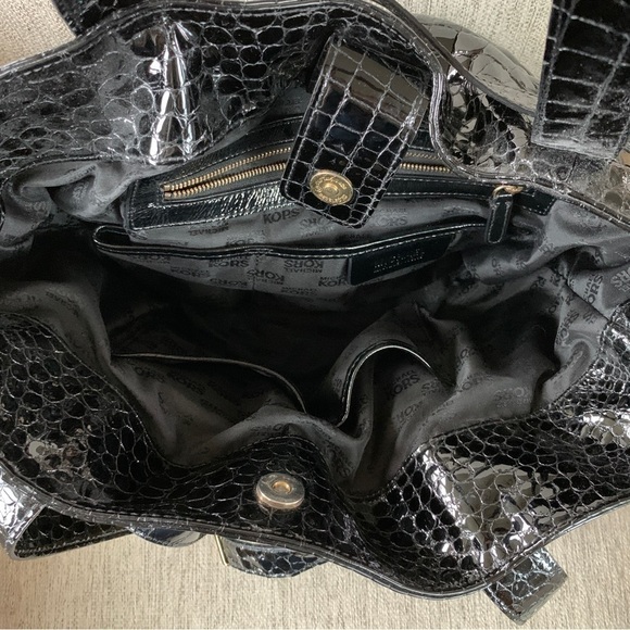 Michael Kors Black Embossed Beverly Satchel Paten Leather - Picture 8 of 14